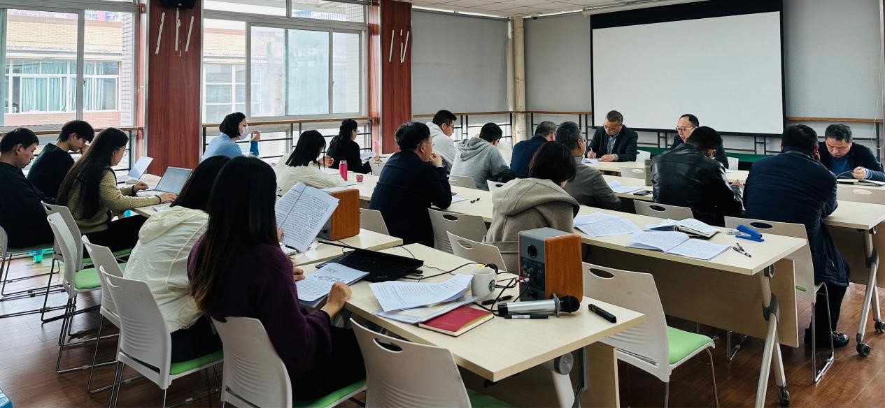 杏吧探花
党委理论中心组（扩大）会议专题学习“‘新财经’战略升级”