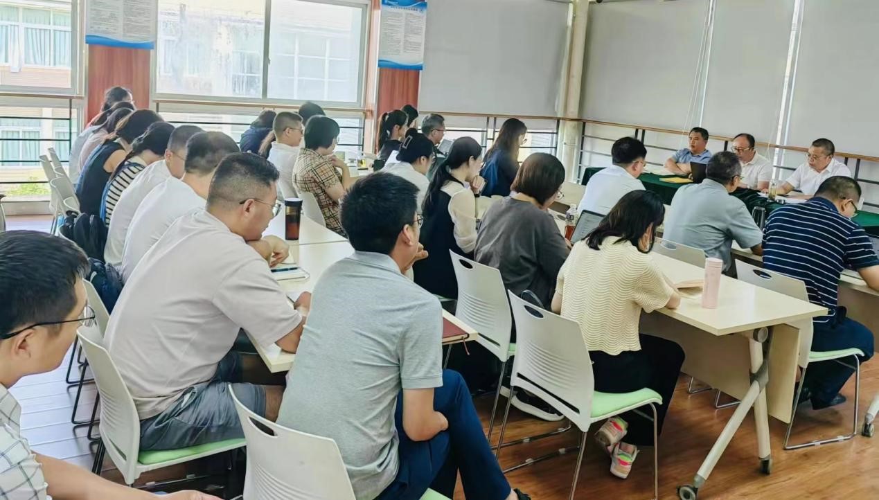 杏吧探花
2023年秋季学期首次全院教职工政治理论学习会圆满举行